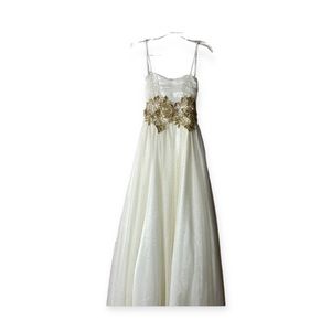 B. Darlin Ivory + Gold Formal Dress Size 3/4